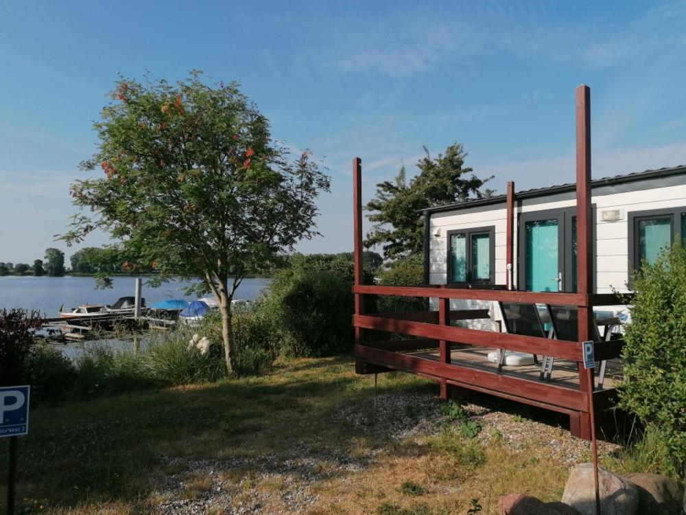 Ferienpark Suederstapel - Eiderlodge 3 エクステリア 写真